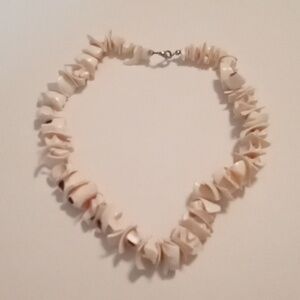 #942. Large Genuine Shell Chip Beaded Single Strand Necklace. 8 1/2" Long